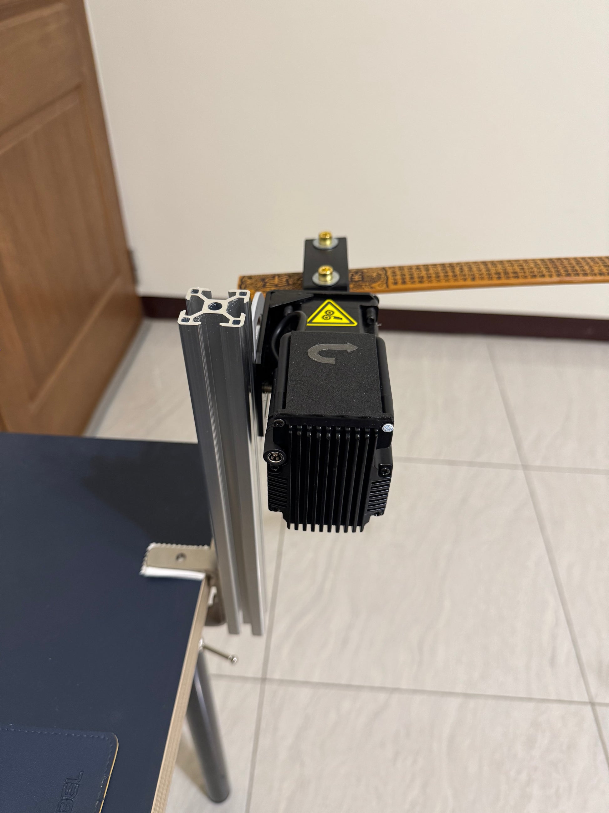 Remote-controlled spanking machine for BDSM impact play